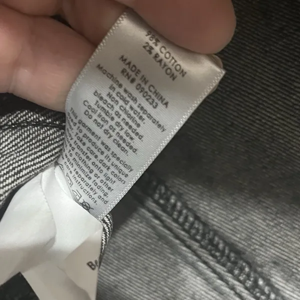 PACSUN Women's Cropped Denim Jacket‎ Size XS/S Black With White Stripes - Image 5