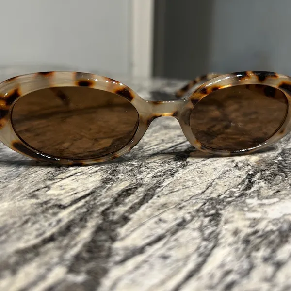 Tortoise Shell Sunglasses Brown - Image 5