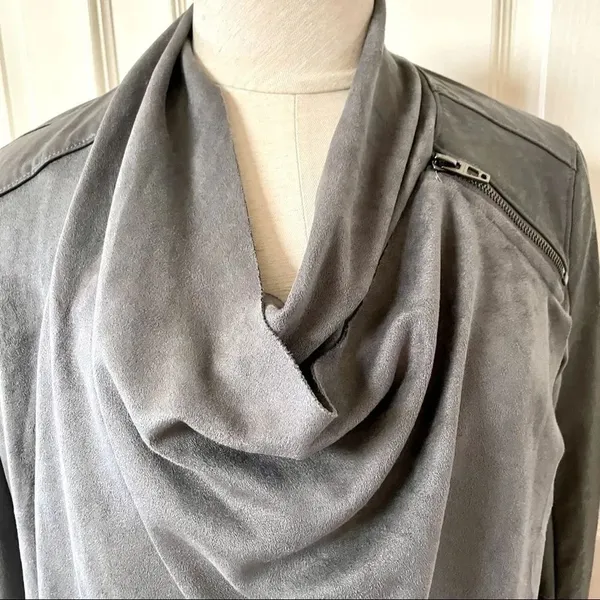 Anthro Blank NYC  grey draped velour jacket - Image 5