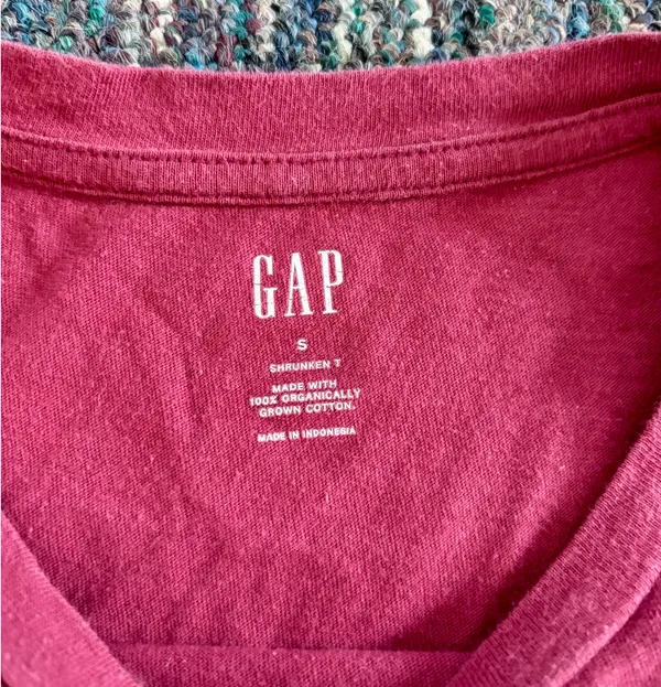 GAP Shrunken T - Image 4