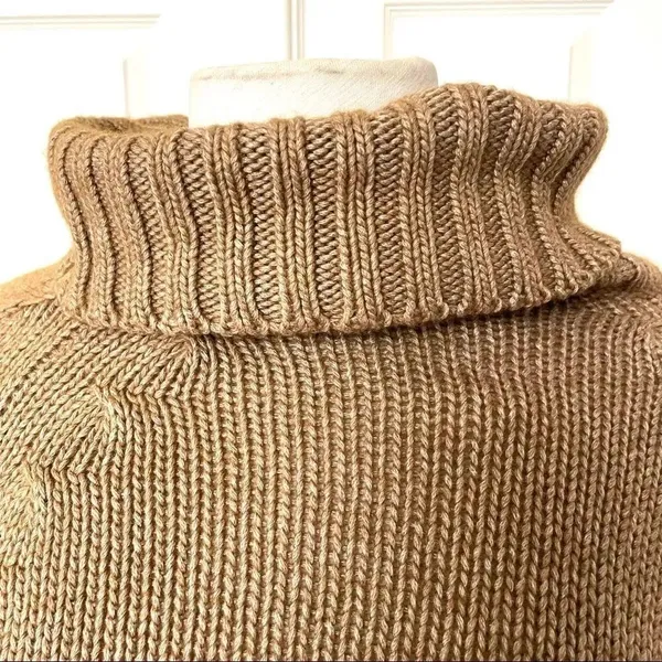 Escada cashmere/silk tan turtleneck sweater - Image 8