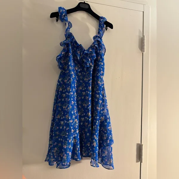 NWT Lulus Spring Dream Blue Floral Print Ruffled Skater Dress Medium sold out! - Image 3