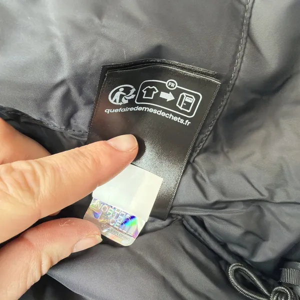 The North Face Women's 1996 Retro Nuptse Puffer 700 Down White Black NWT Medium - Image 13