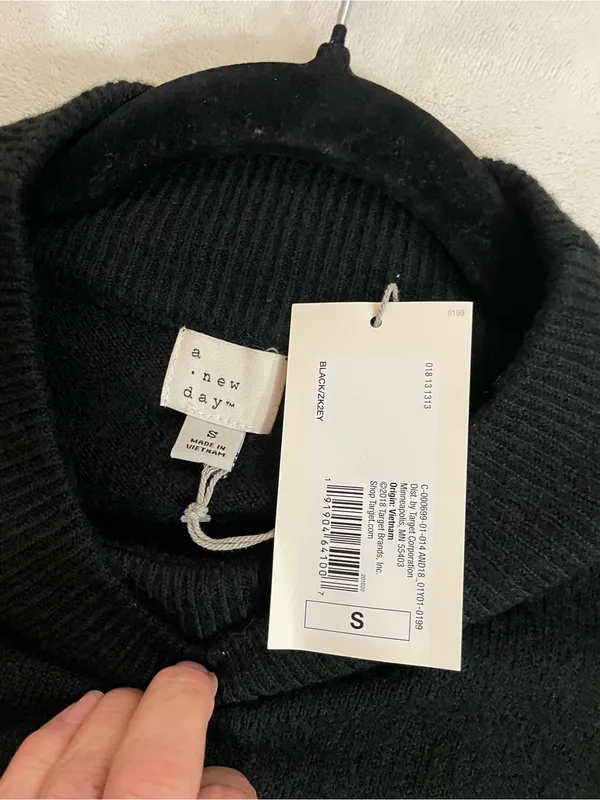 A New Day Classic Black Mock-Neck Women's Sweater Size S NWT - Image 6
