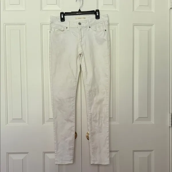 NWOT Levi’s 711 Skinny White Jeans - Image 2