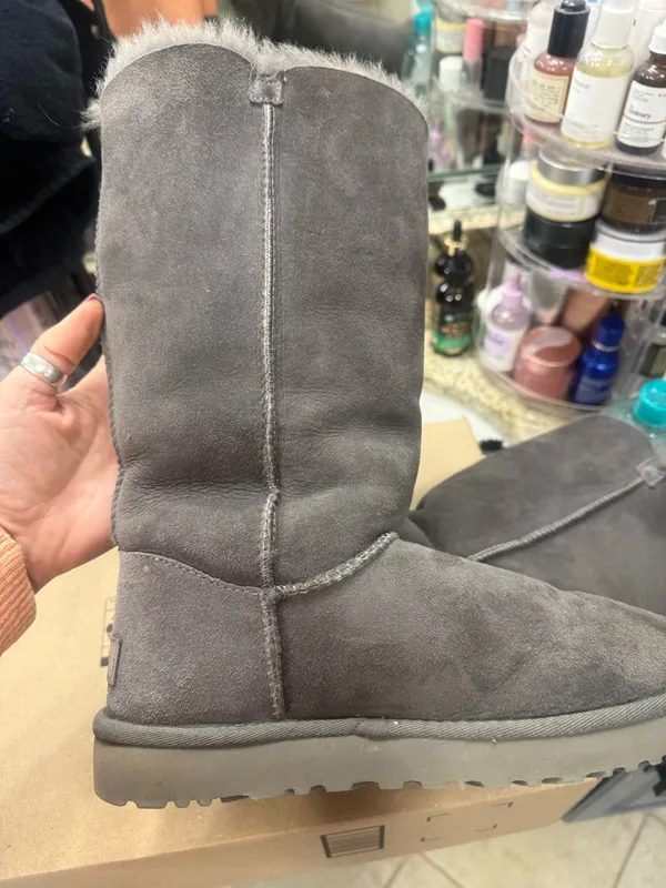 UGG Boots Suede - Image 2