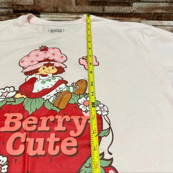 Strawberry Shortcake Women’s Berry Cute Pink Tee L - Image 7