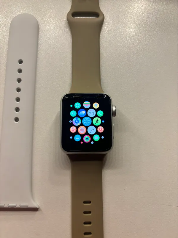 Apple Watch Series 3 38mm Silver - Image 2