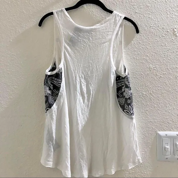 Harley Davidson Linen Rayon Biker Y2K Vintage Sleeveless tank top Blouse Shirt Punk Rock Streetwear Edgy Goth Modernist Black White Sz L Approx measurement Pit to pit:18” Length:24.5” - Image 3