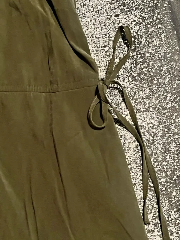 Universal Threads Womens XS Universal Thread olive green spaghetti straps tie side midi dress - Image 3