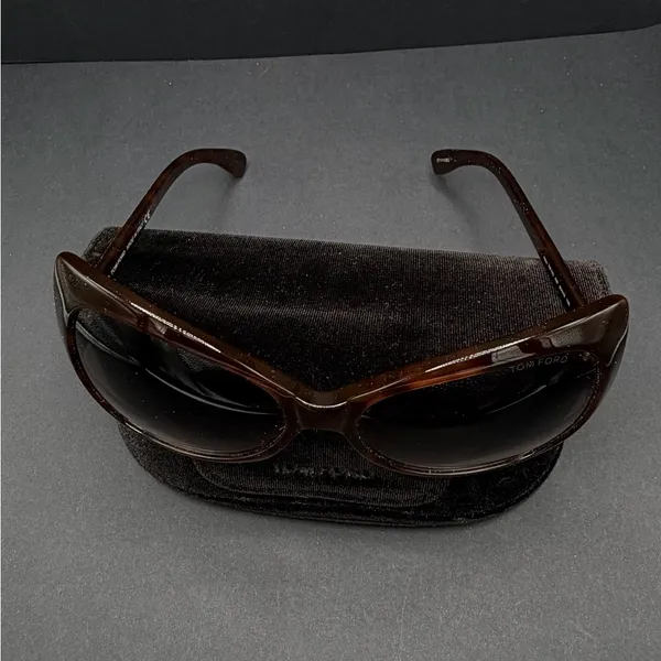 Tom Ford Nico Women's Sunglasses in Rich Brown - Image 5