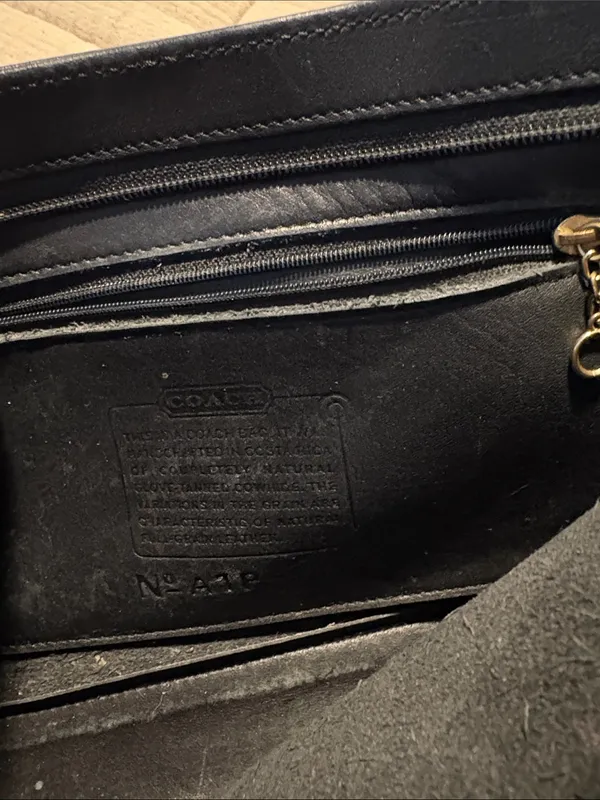 COACH 9818 Legacy Demi Turnlock Bag - Image 9