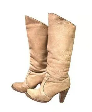 Vintage knee high tan leather boots 7 M - Image 4