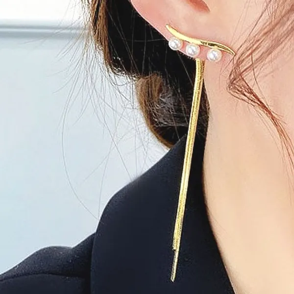 Boutique NEW‎ 2 in 1, 18k Gold Tassel Adjustable Pearl Earrings - Image 3