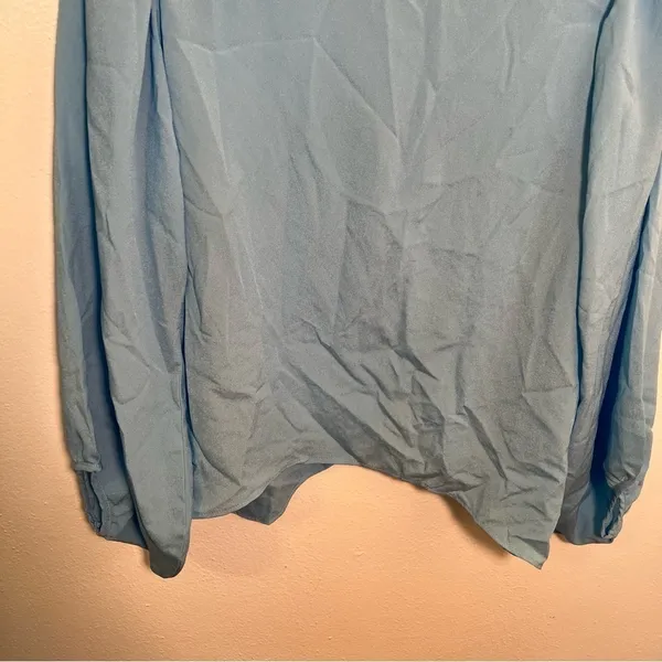 Coco Love Women's Size Large‎ Long Sleeve Blouse Light Blue Wrap Back Round Neck - Image 4
