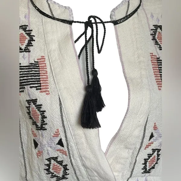 Free People Baja Boho Aztec Embroidered Crean V Neck Romper Size S/P - Image 2