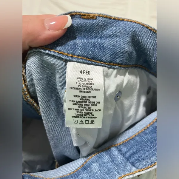 Aeropostale Jeans size 4 regular - Image 4