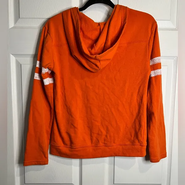 NFL Juniors Collection hooded top - Denver Broncos - Orange - Sz. Medium (7/9) - Image 2