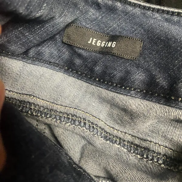 Torrid Medium Wash Blue Distressed Denim Stretch Jegging Jeans Women's Size 22 - Image 6