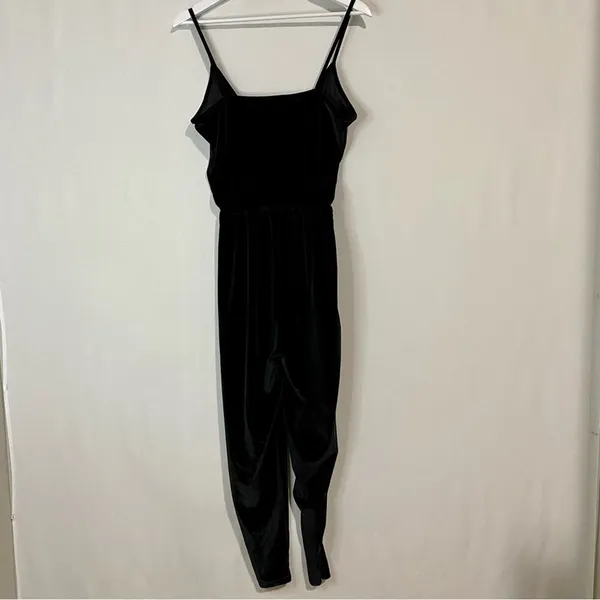 Topshop Women’s Sleeveless Faux Wrap Velvet Jumpsuit Black Size 6 EUC - Image 10