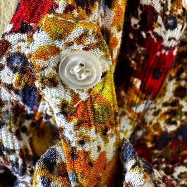 Kut From The Kloth Floral Blouse Button Front Long Sleeves SZ M #2399 - Image 10