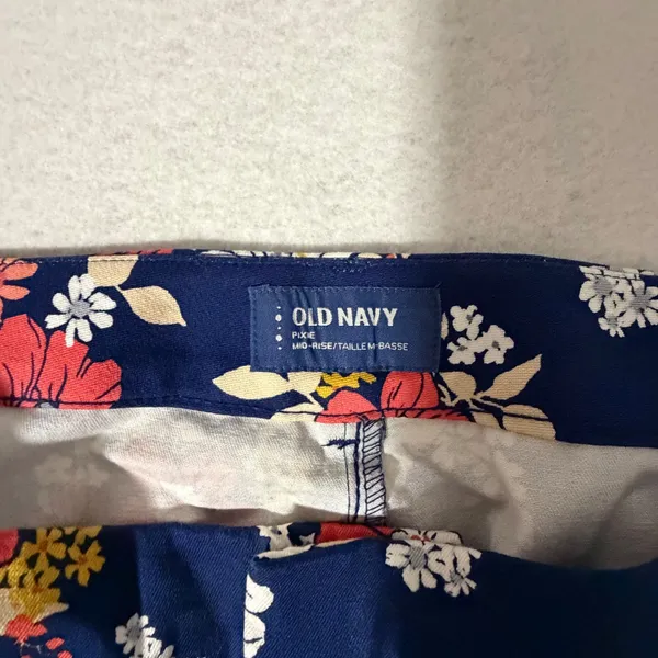 Old Navy Pixie Mid Rise Ankle Pants Floral Print Slim Tapered Measured Size 12 - Image 2