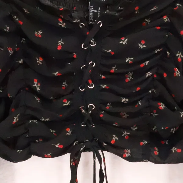 Forever 21 Floral Lace Up Milkmaid Crop Top Womens Size S Black Rose‎ Dark Fairy - Image 2