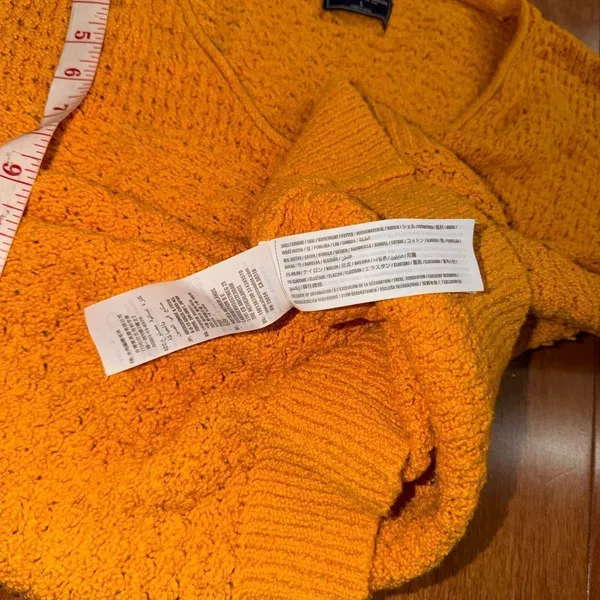 Abercrombie &‎ Fitch Women's Mustard V-Neck crochet Sweater Size L - Image 8