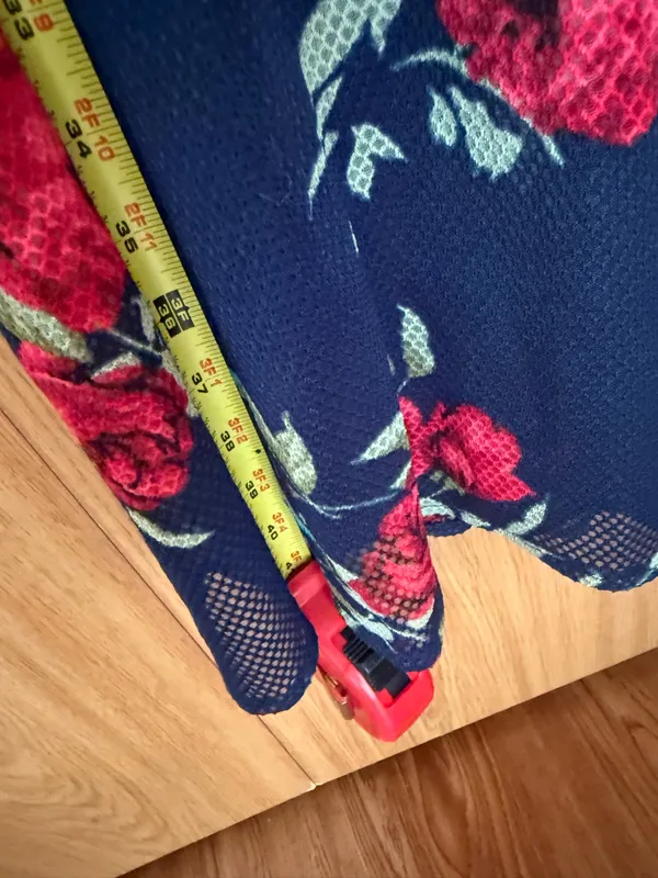 Floral Lace Dress – Size XS - Image 6