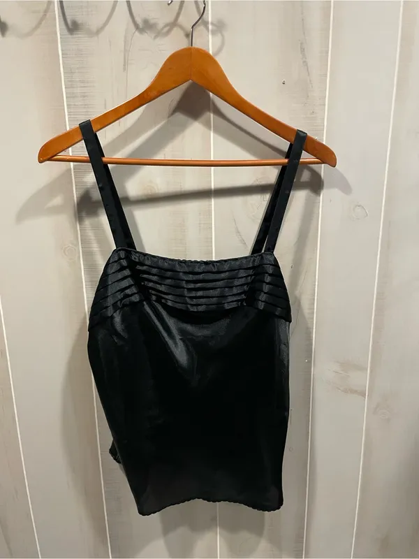 Cute black silky 80s Escapades tuxedo scalloped trim cami coquette - Image 5