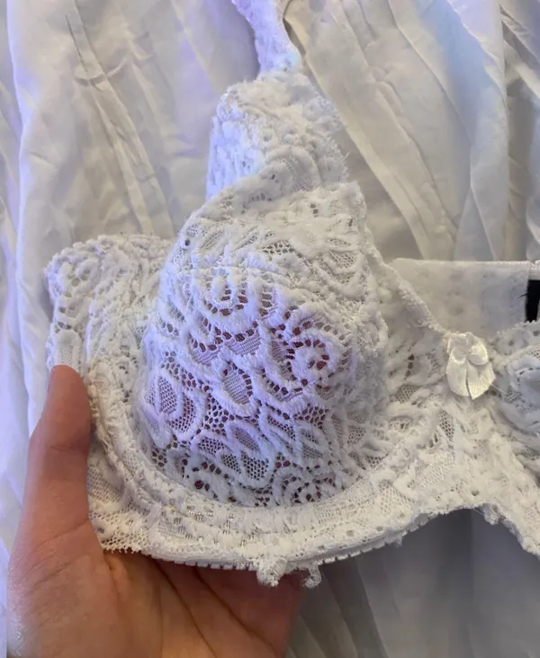 White Lace Bralette - Image 3