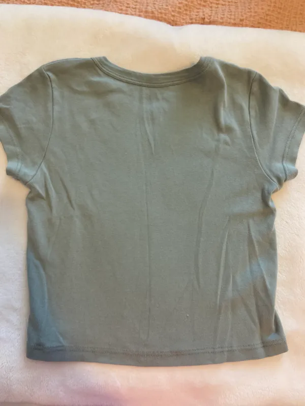 Brandy Melville baby tee - Image 3