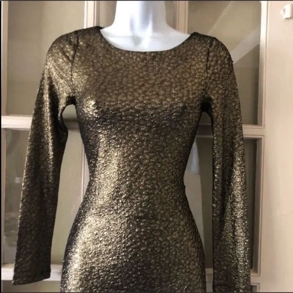 Alice and Olivia Gold Metallic Bodycon Midi Cocktail Party Dress - Image 11