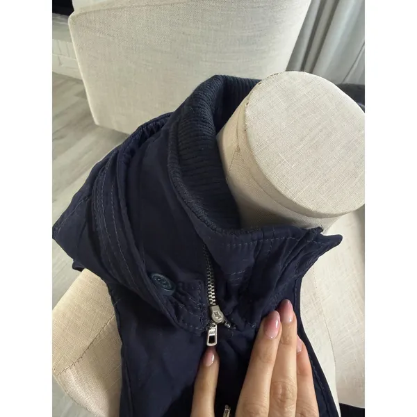 Vintage Abercrombie & Fitch Medium Navy puffer vest - Image 4