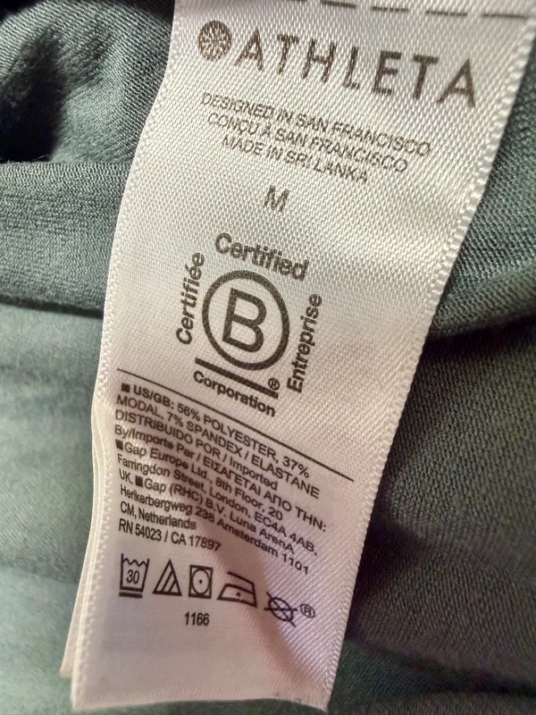 Athleta women’s cinch bottom flowy top with flowy sleeves size M - Image 5