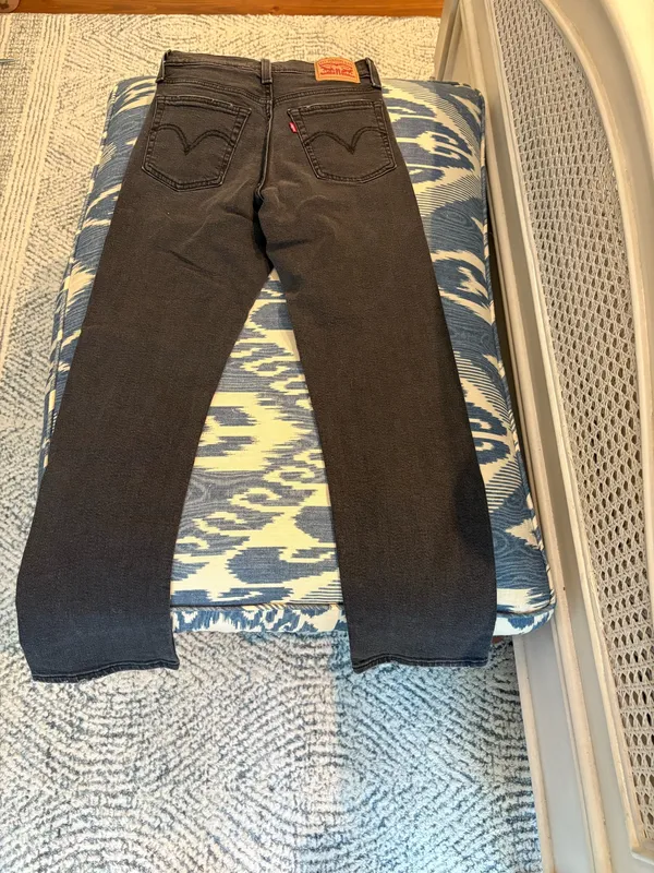 Levi’s Wedgie Straight Jeans Women’s - Image 4