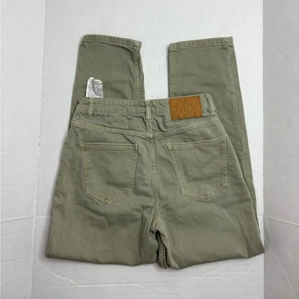 Zara Sage Green High Waisted Tapered Mom Jeans - Image 4