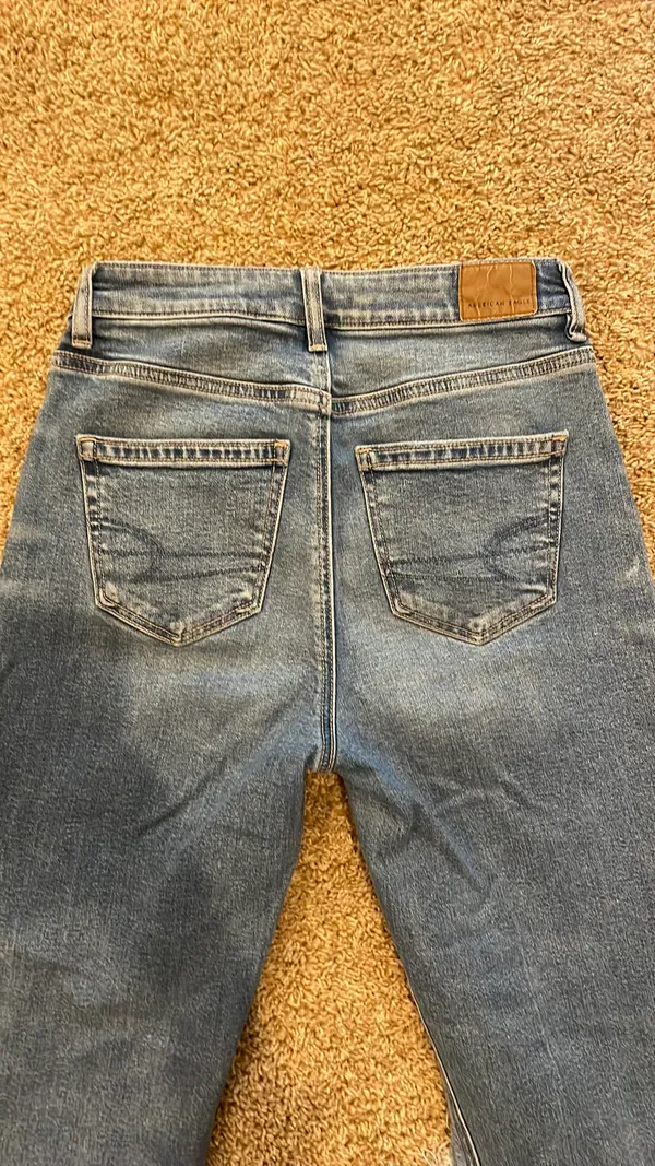 American Eagle Jeans - Image 4