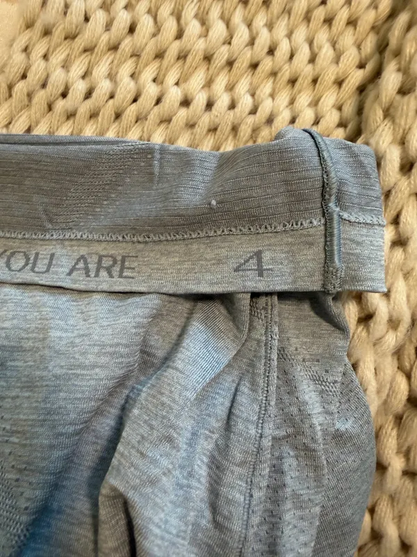 Lululemon cropped top - Image 3