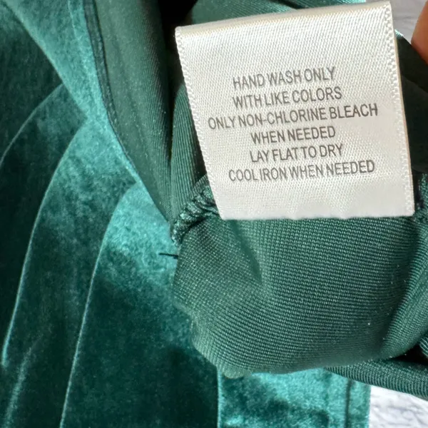 ModCloth Green Crushed Velvet Vneck Short sleeve Swing Dress‎ Womens size small - Image 7
