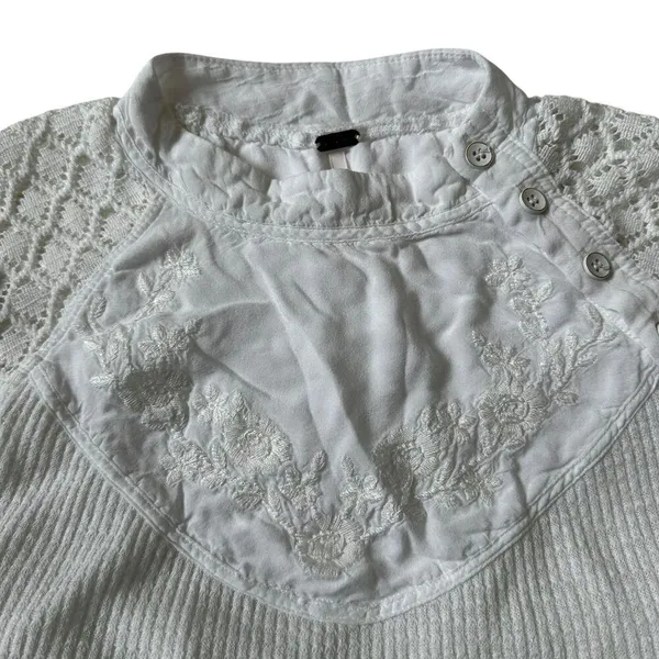Free People White Embroidered Sweater Women Size Small | 8-18 - Image 4