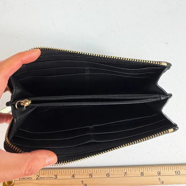 Coach Wallet Saffiano Accordion Black‎ Zip Crossgrain Leather Gold Tone Hardware - Image 8