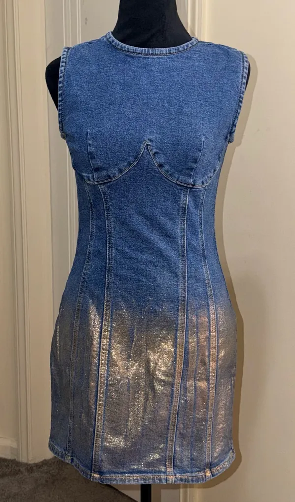 Forever 21 Metallic Gold Ombre Foil Sleeveless Denim Mini Dress - Size XS - NWOT - Image 2