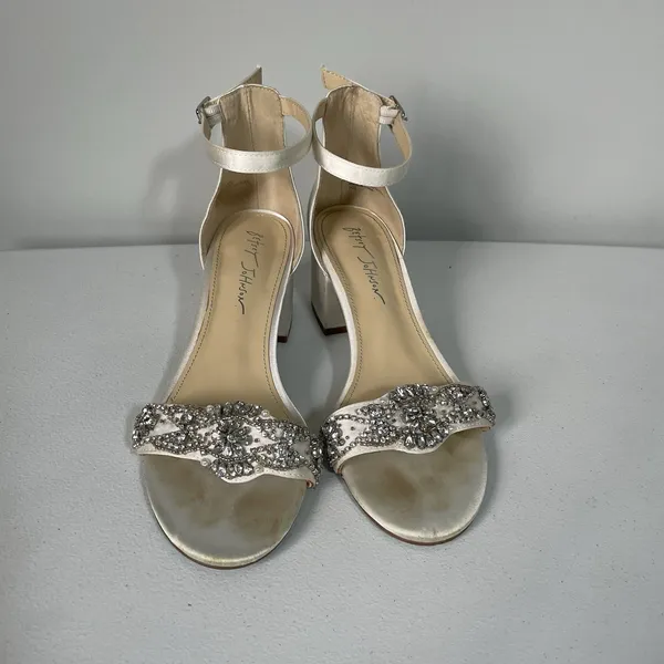Betsey Johnson SB-Mel Block Heel Shoes Jeweled Satin Sandal Ivory Formal Size 9 - Image 3