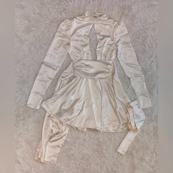 NWOT HOUSE OF CB 'Aryana' Ivory Bow Long Sleeves Mini Dress sz XS - Image 7