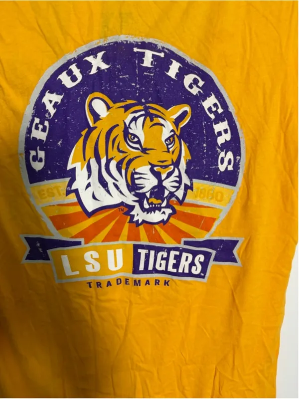 My U Yellow LSU Tigers Short Sleeve V-Neck Tee L - Image 5
