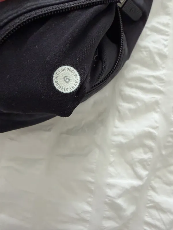 Lululemon High-Rise Speed Up Shorts - Image 4