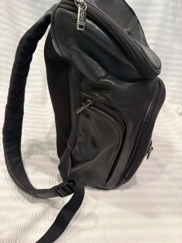 Tumi leather backpack Black - Image 2