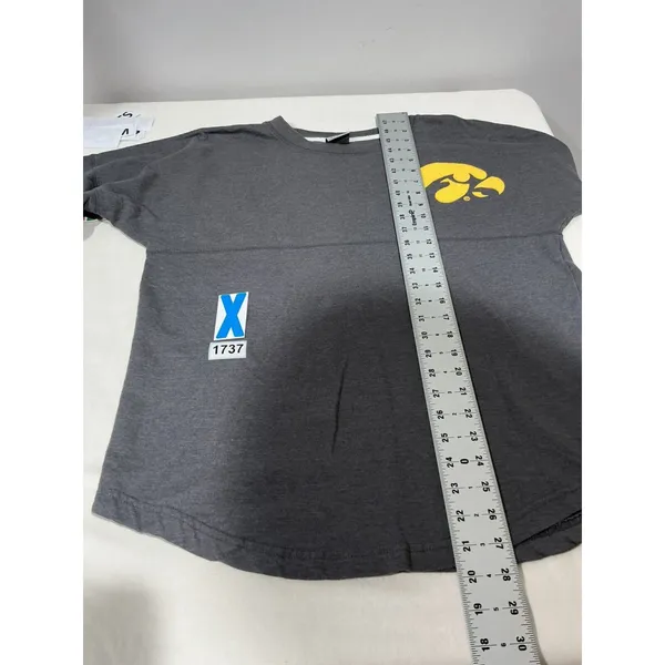 Womans Mv Sport Iowa Hawkeyes Gray Long Sleeve T Shirt Medium - Image 6