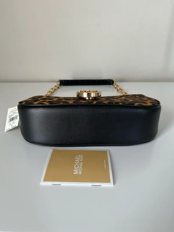 Michael Kors Carmen Small Pouchette - Image 5